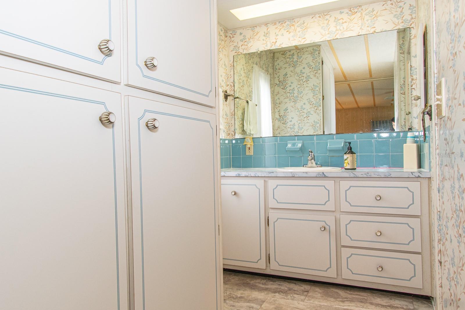 Image 38 of 51 For 291 Lake Tarpon Drive