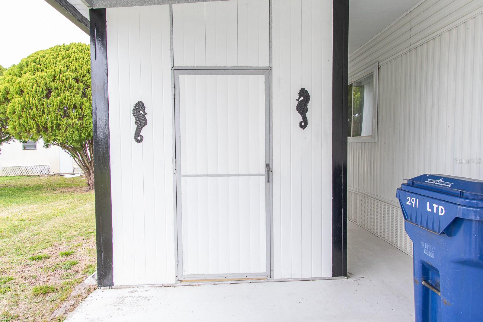 Image 44 of 51 For 291 Lake Tarpon Drive