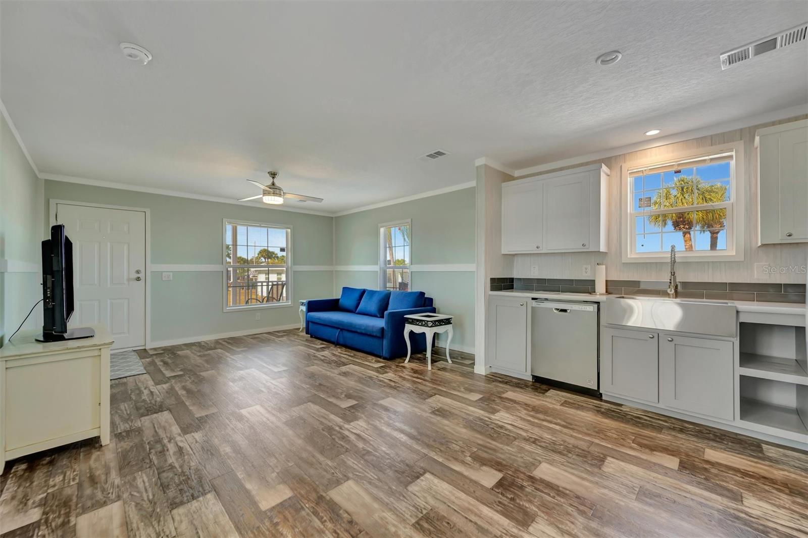 Image 8 of 33 For 105 Saint Johns Way