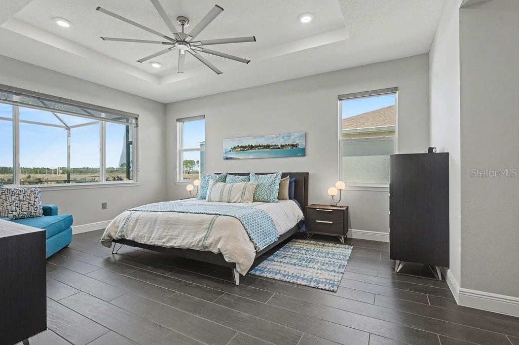 Image 13 of 43 For 9963 82nd Street Road