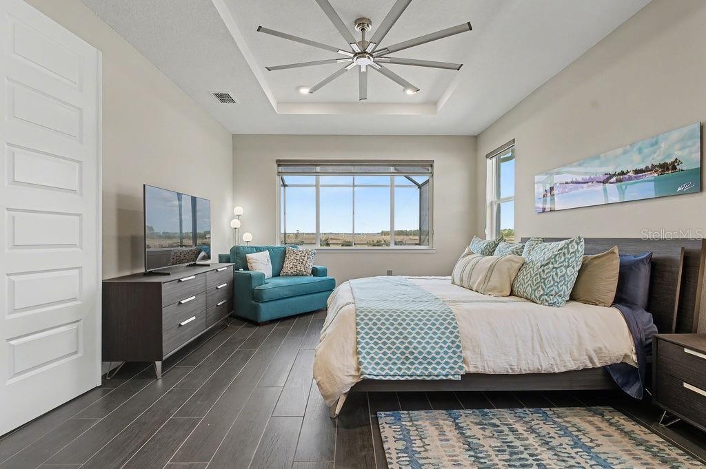 Image 14 of 43 For 9963 82nd Street Road