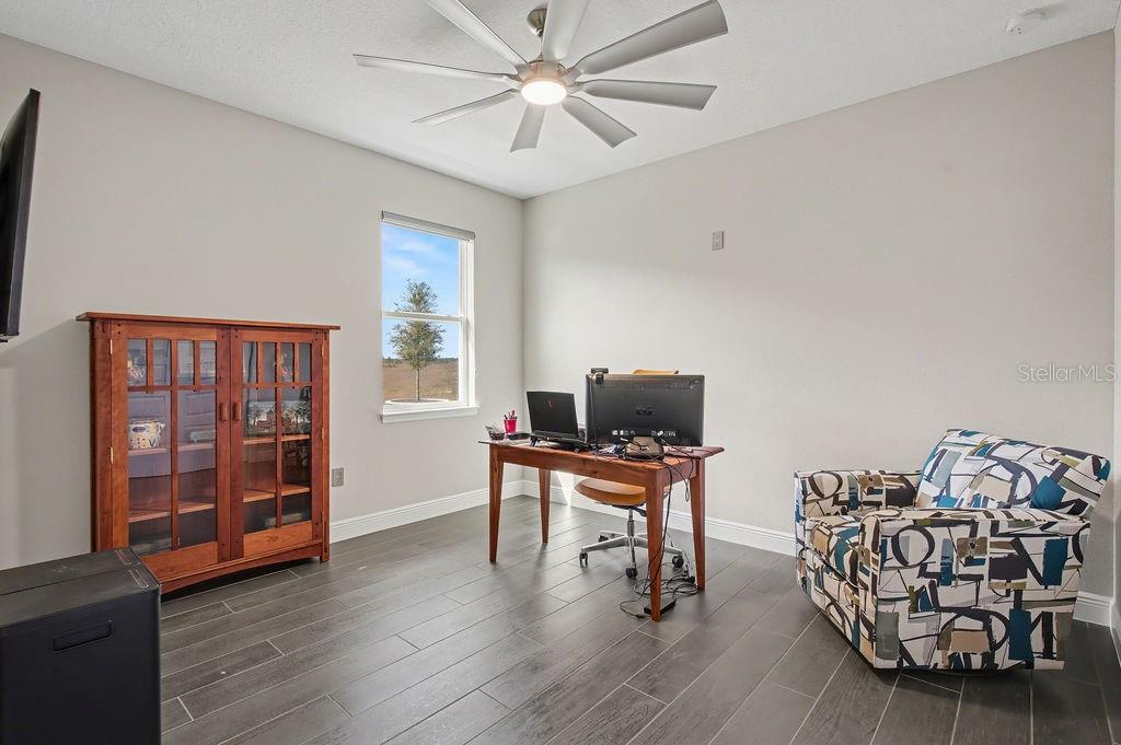 Image 28 of 43 For 9963 82nd Street Road