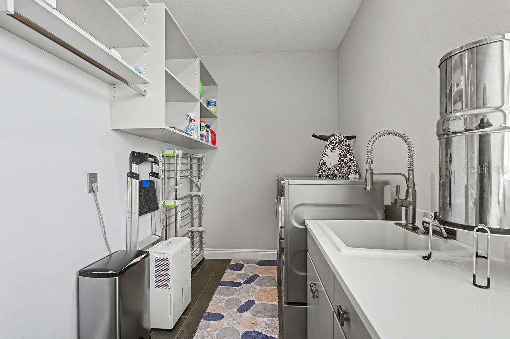 Image 30 of 43 For 9963 82nd Street Road