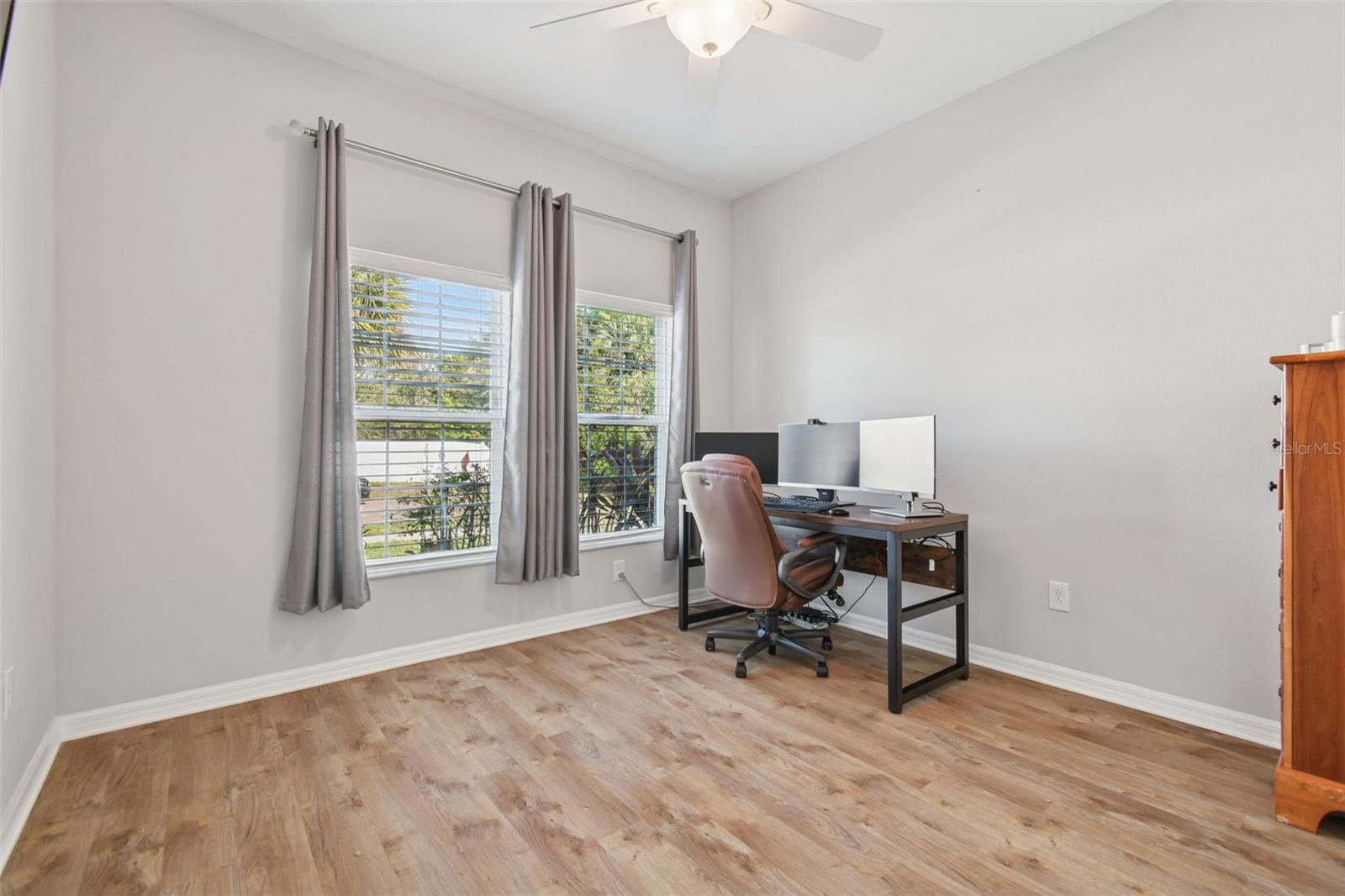 Image 17 of 40 For 8213 Barnside View Lane