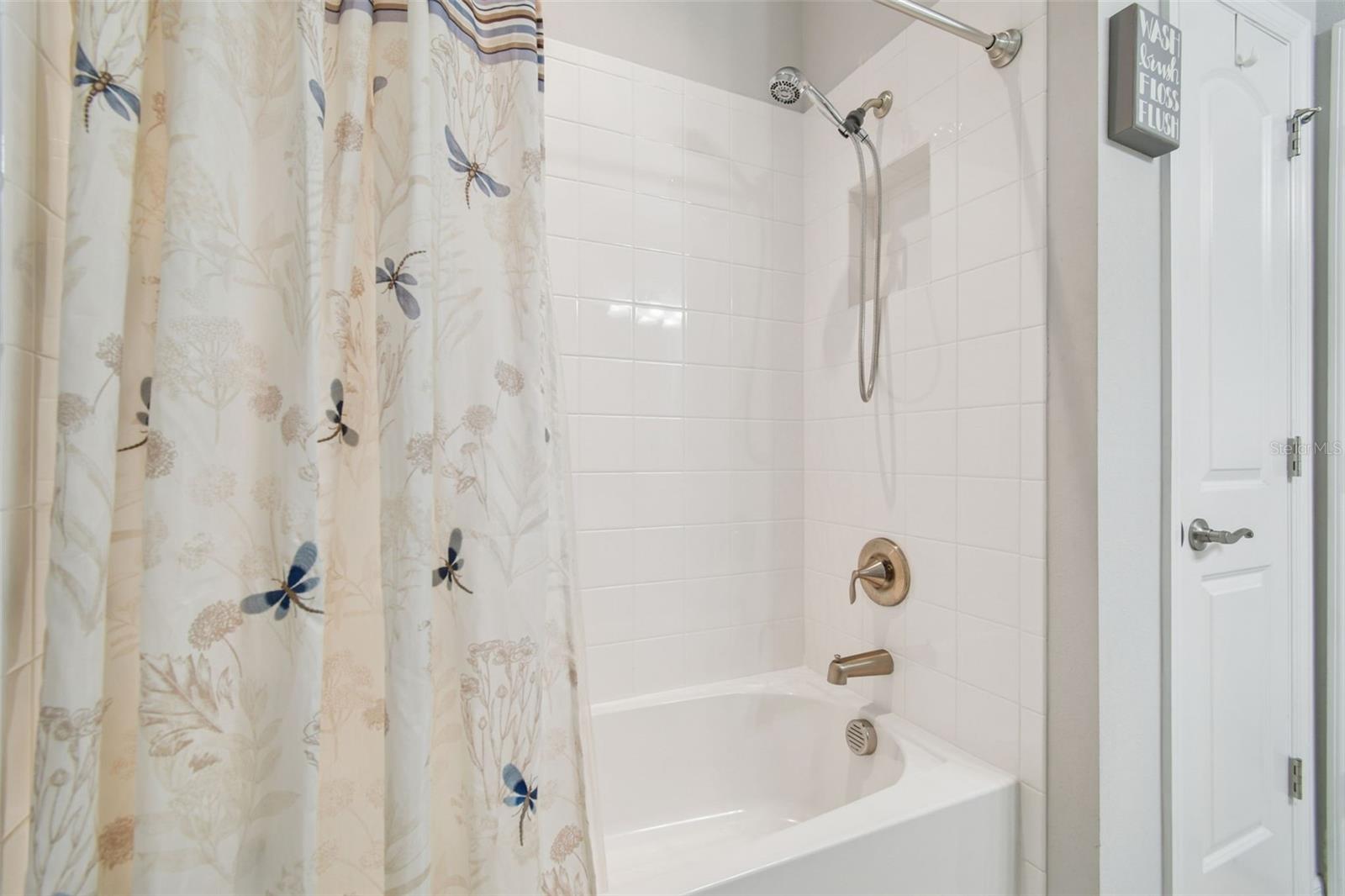 Image 24 of 40 For 8213 Barnside View Lane