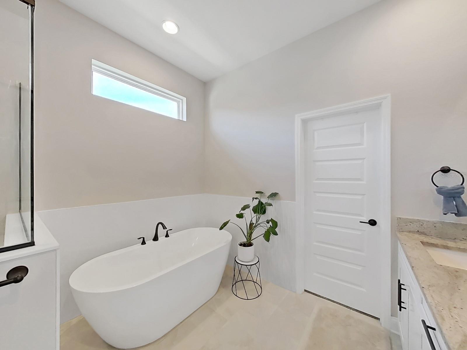 Image 26 of 56 For 6998 Bentridge Drive