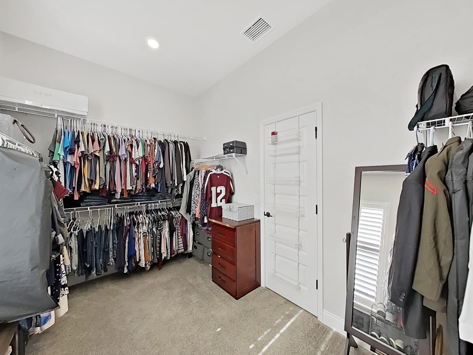 Image 28 of 56 For 6998 Bentridge Drive