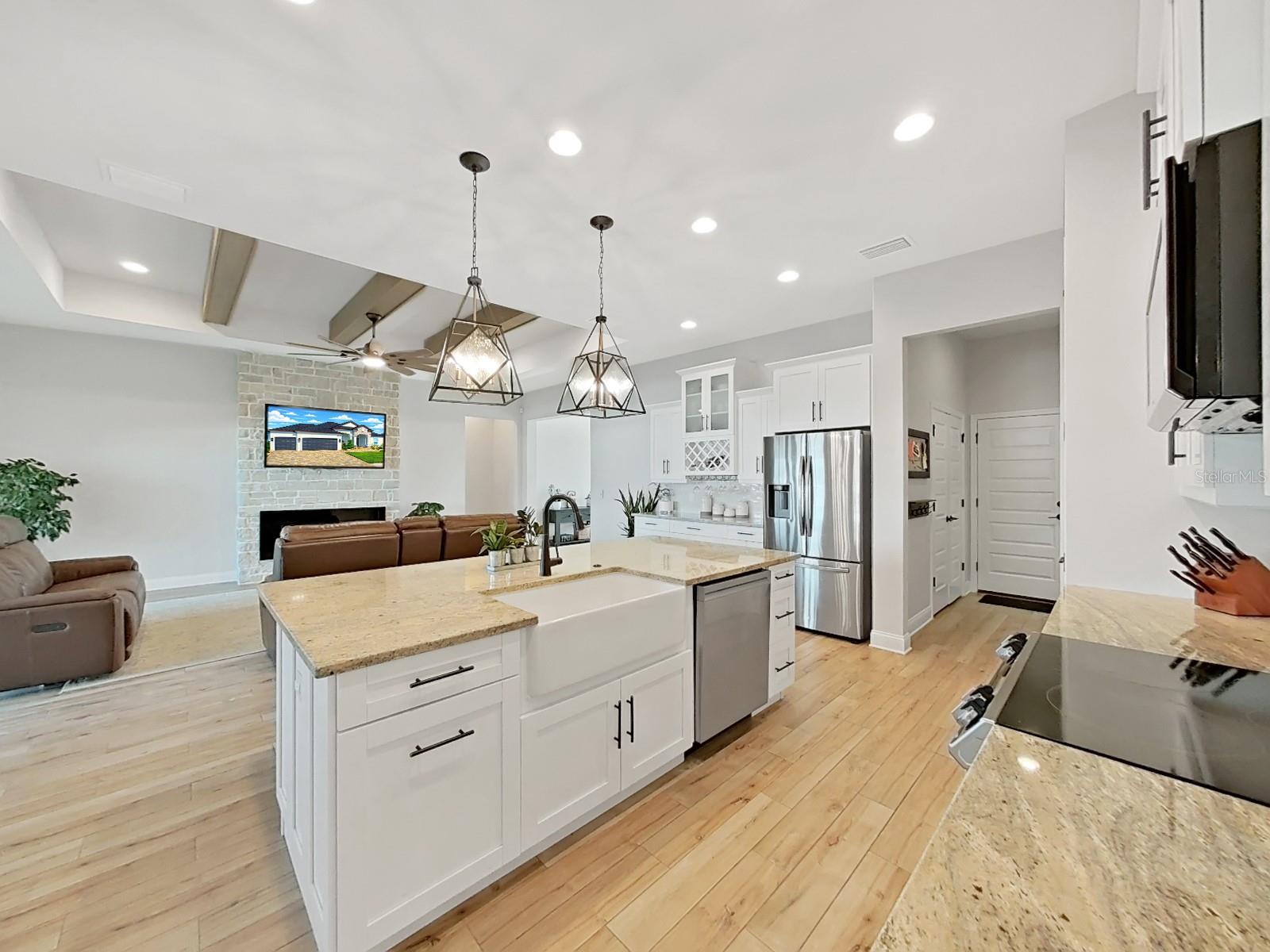 Image 35 of 56 For 6998 Bentridge Drive