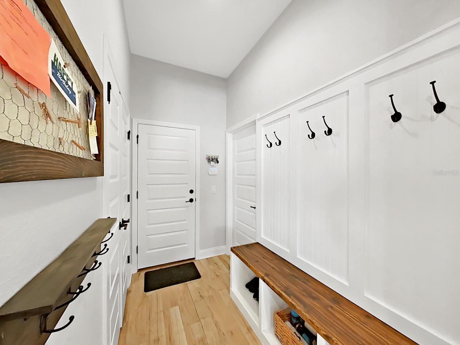 Image 38 of 56 For 6998 Bentridge Drive