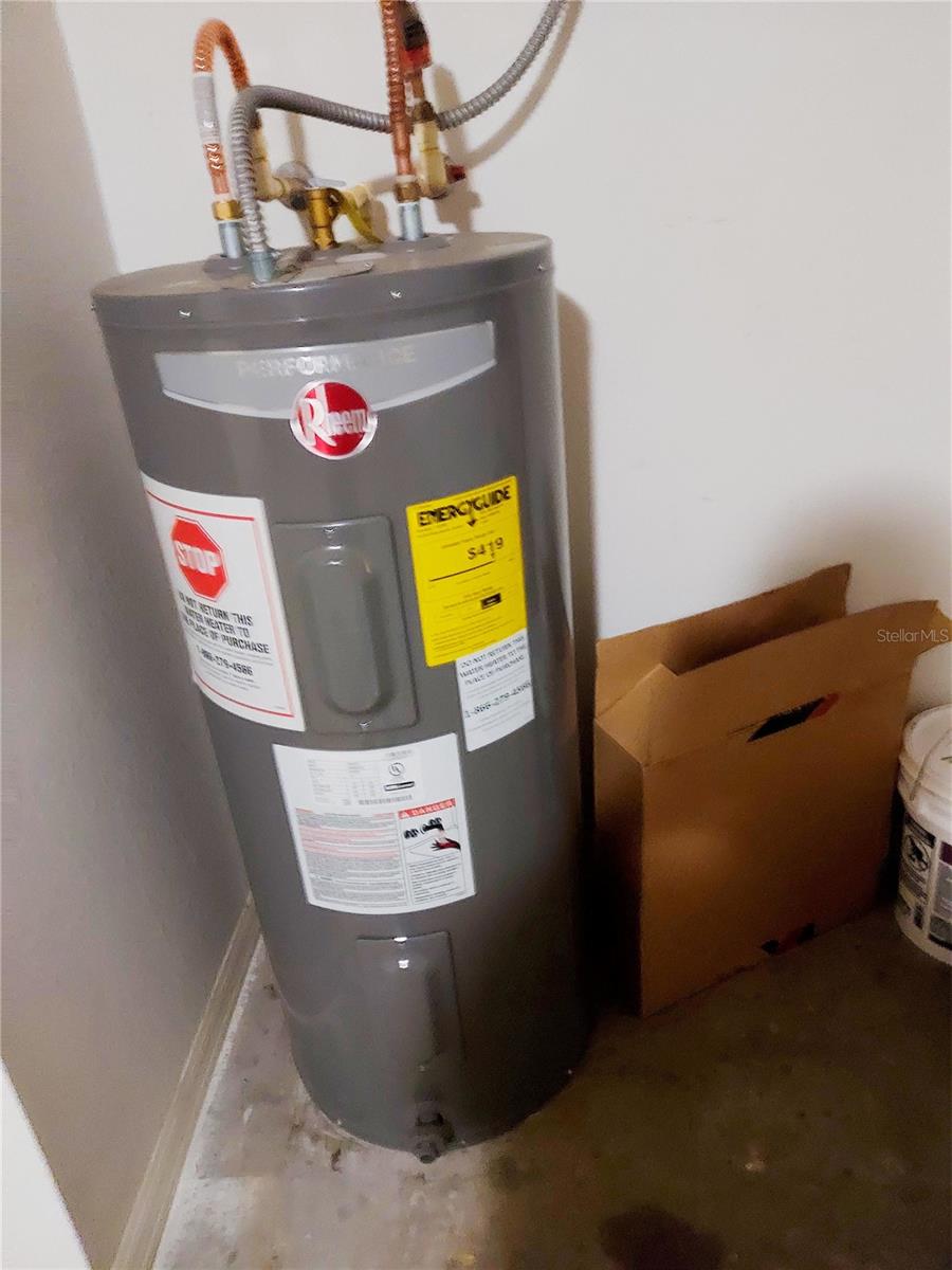 Image 14 of 30 For 2515 Siena Way