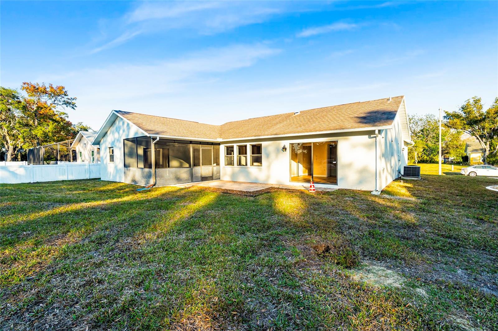 Image 4 of 29 For 18847 Parade Road