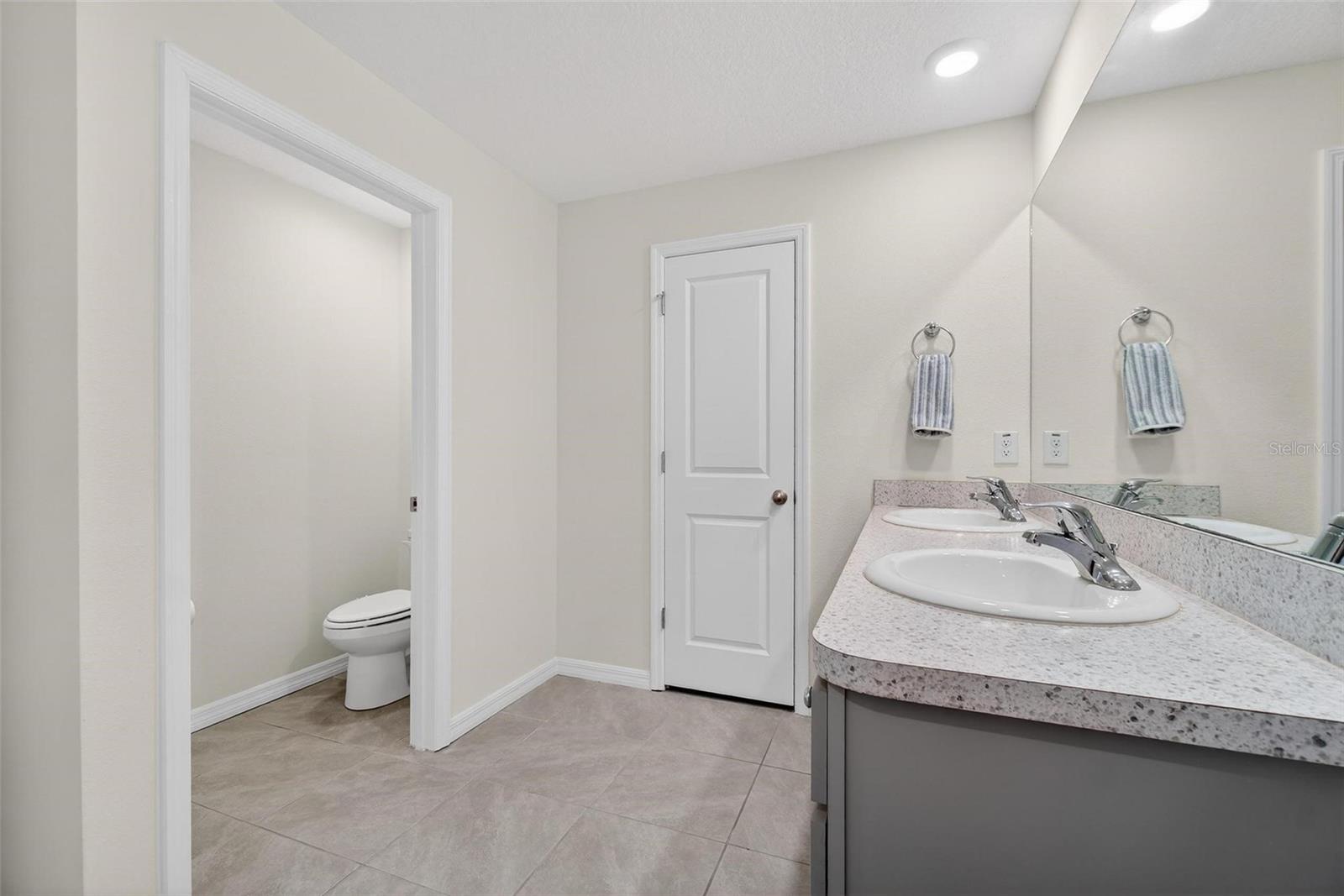 Image 22 of 42 For 5141 Rocky Coast Place