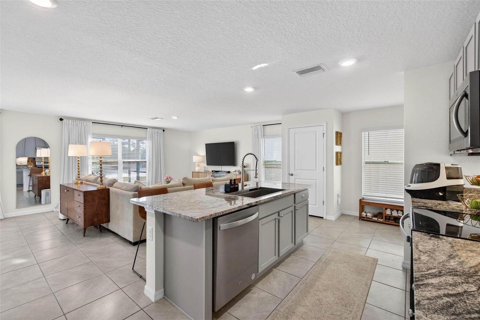 Image 8 of 42 For 5141 Rocky Coast Place