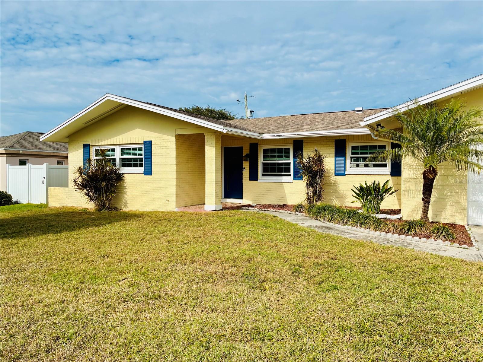 Details for 14025 Yacht Club Boulevard, SEMINOLE, FL 33776