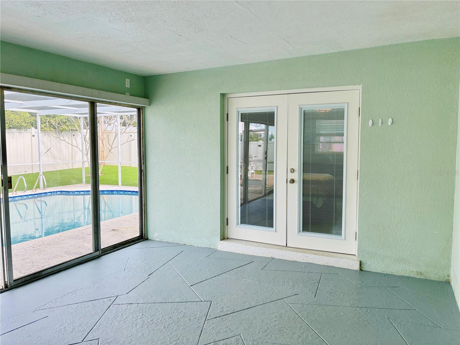 Image 13 of 16 For 14025 Yacht Club Boulevard