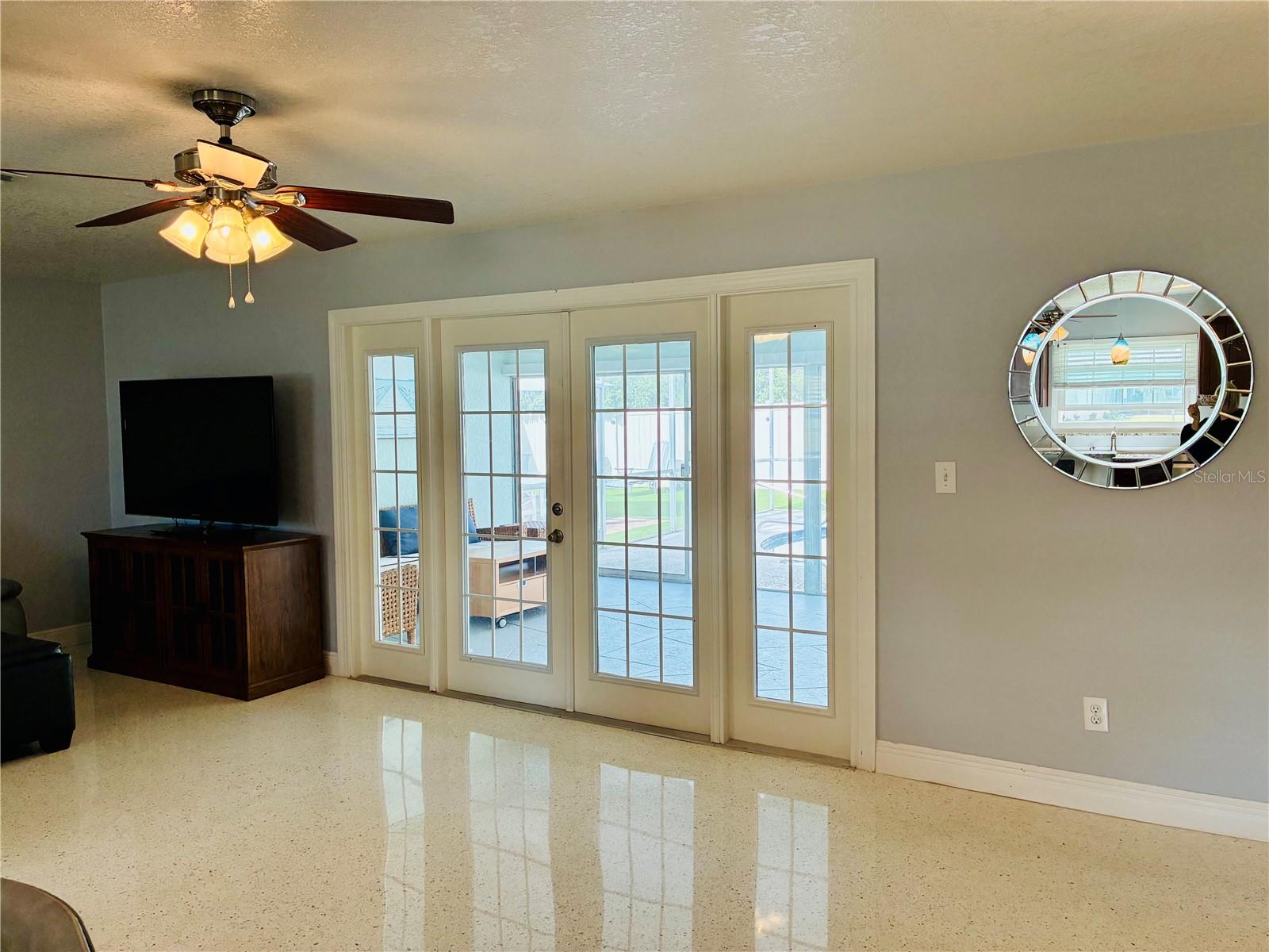 Image 9 of 16 For 14025 Yacht Club Boulevard