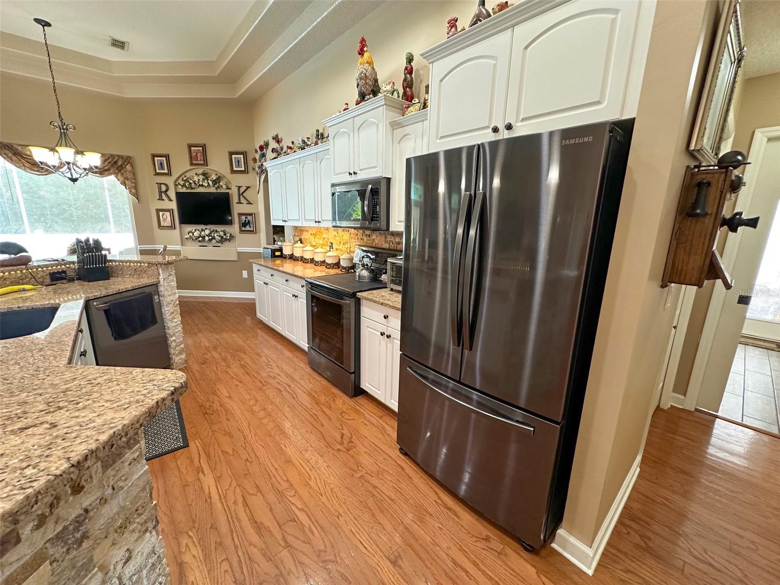 Image 21 of 92 For 13807 Eagles Rock Court