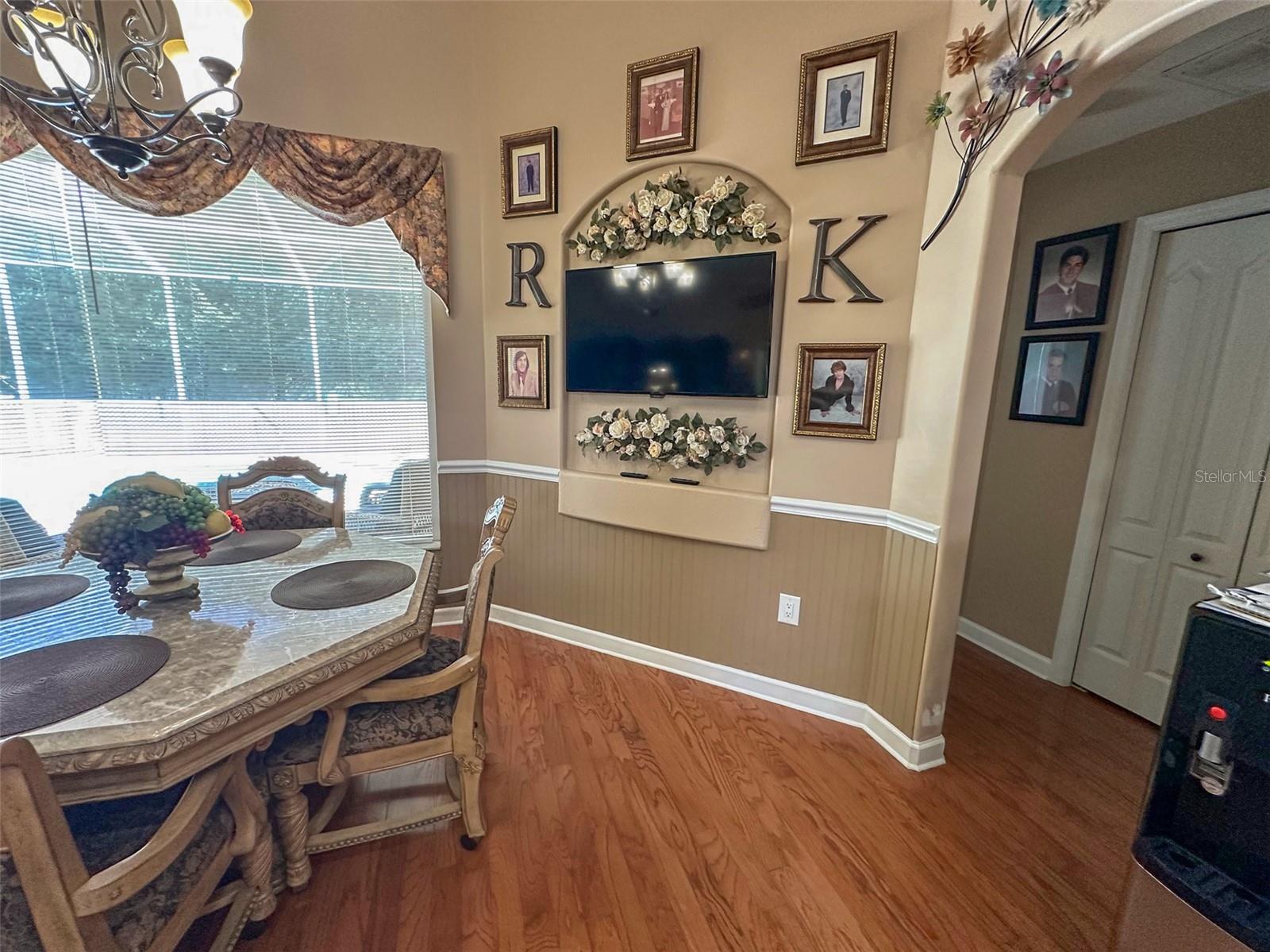 Image 24 of 92 For 13807 Eagles Rock Court