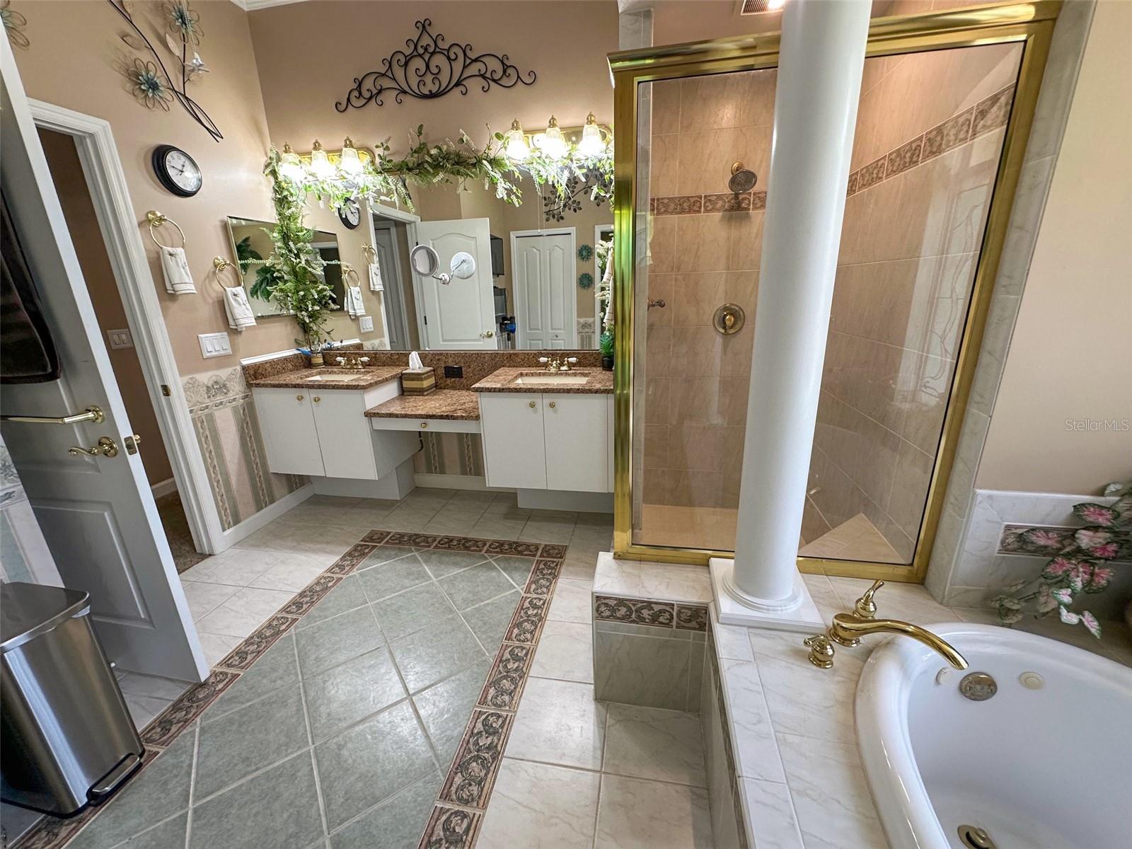 Image 29 of 92 For 13807 Eagles Rock Court