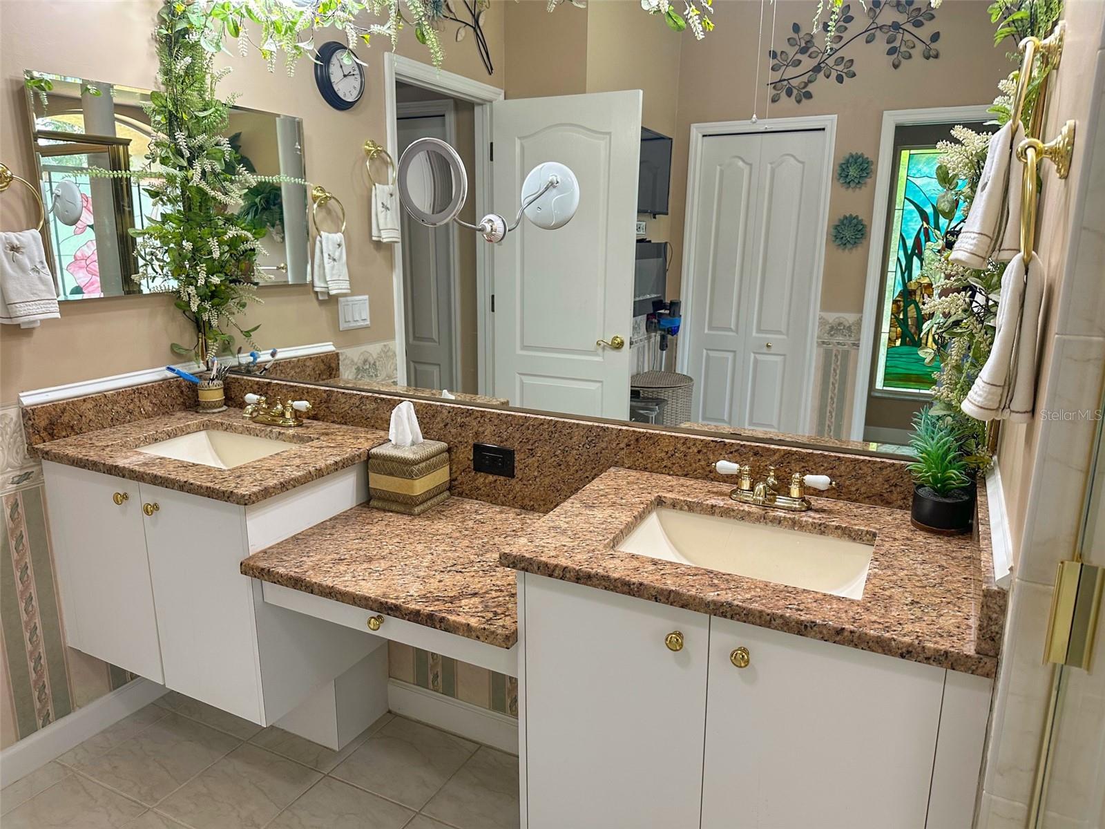 Image 33 of 92 For 13807 Eagles Rock Court