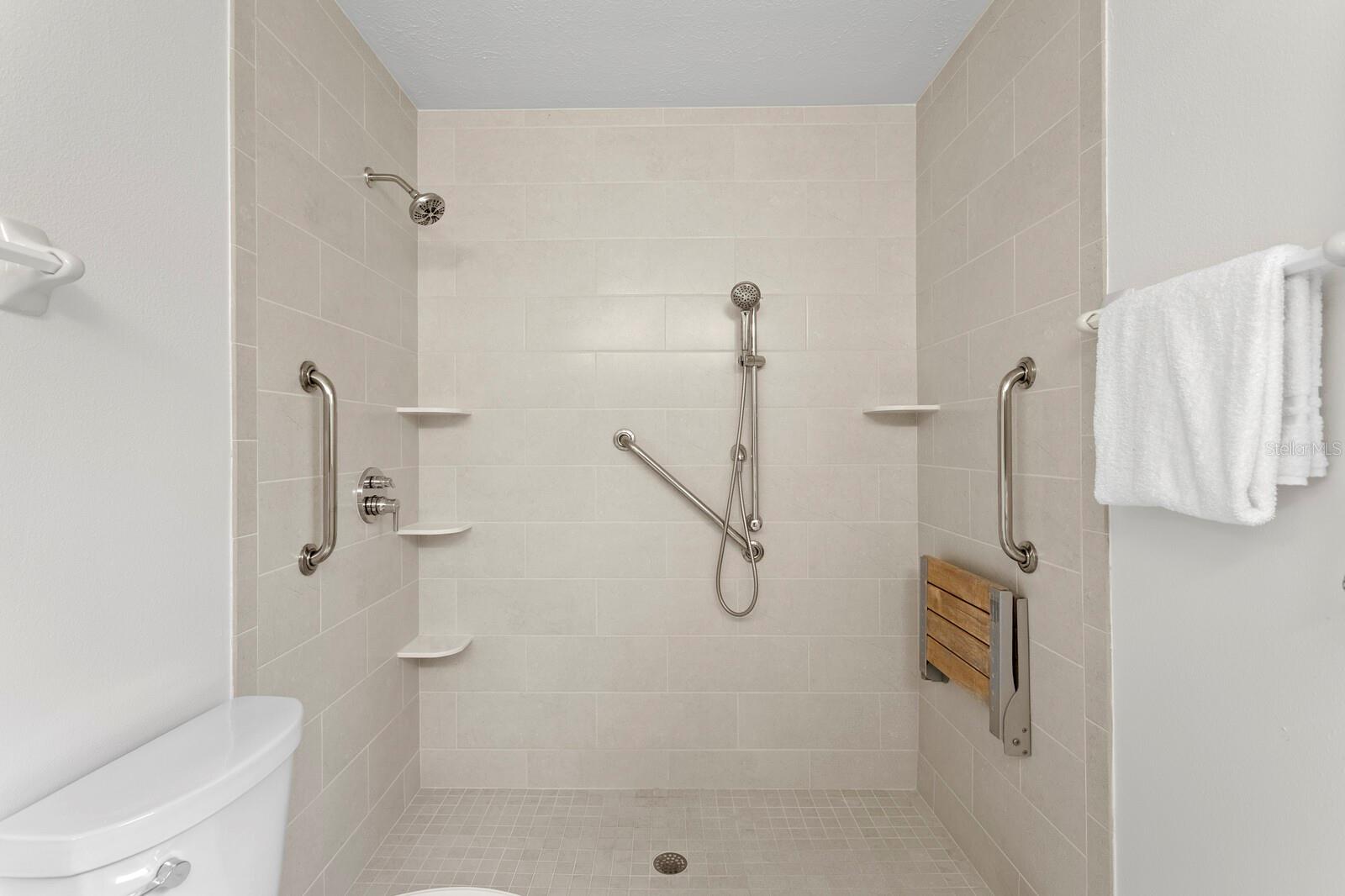 Image 28 of 50 For 713 Rob Roy Place