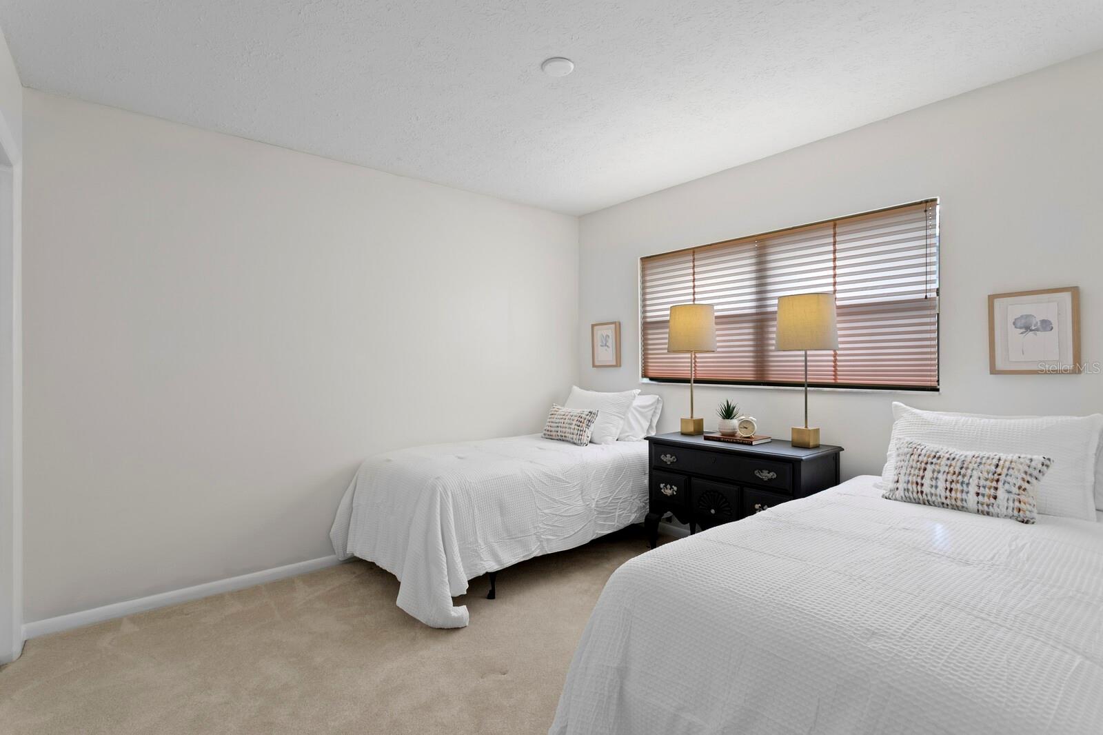 Image 31 of 50 For 713 Rob Roy Place