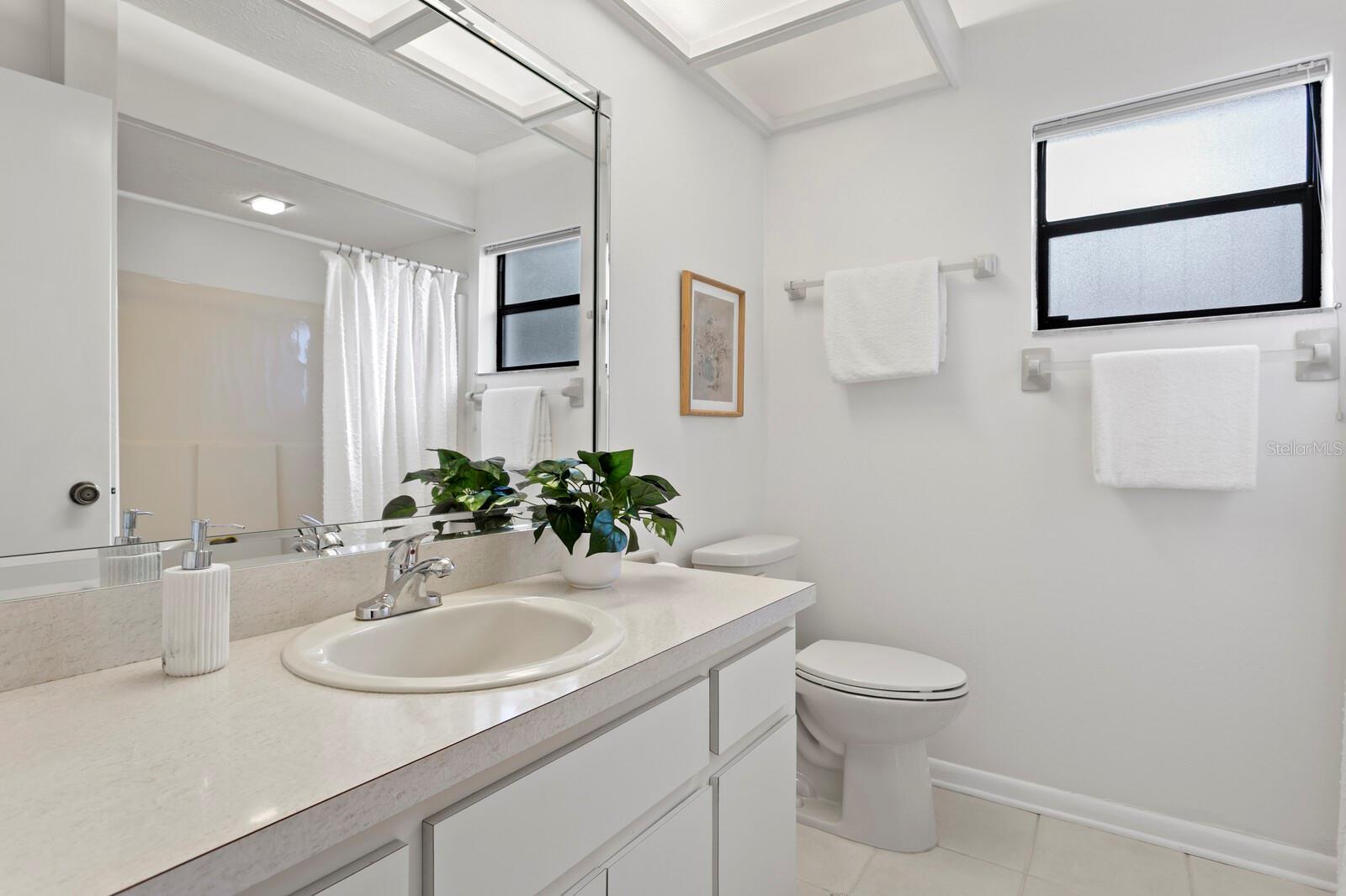 Image 33 of 50 For 713 Rob Roy Place