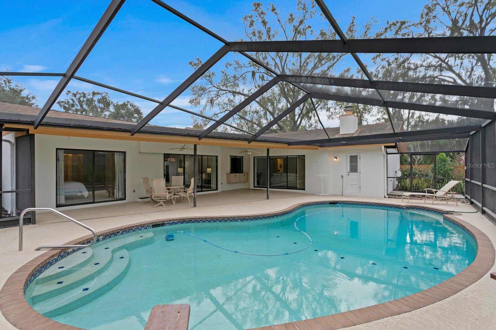 Image 4 of 50 For 713 Rob Roy Place