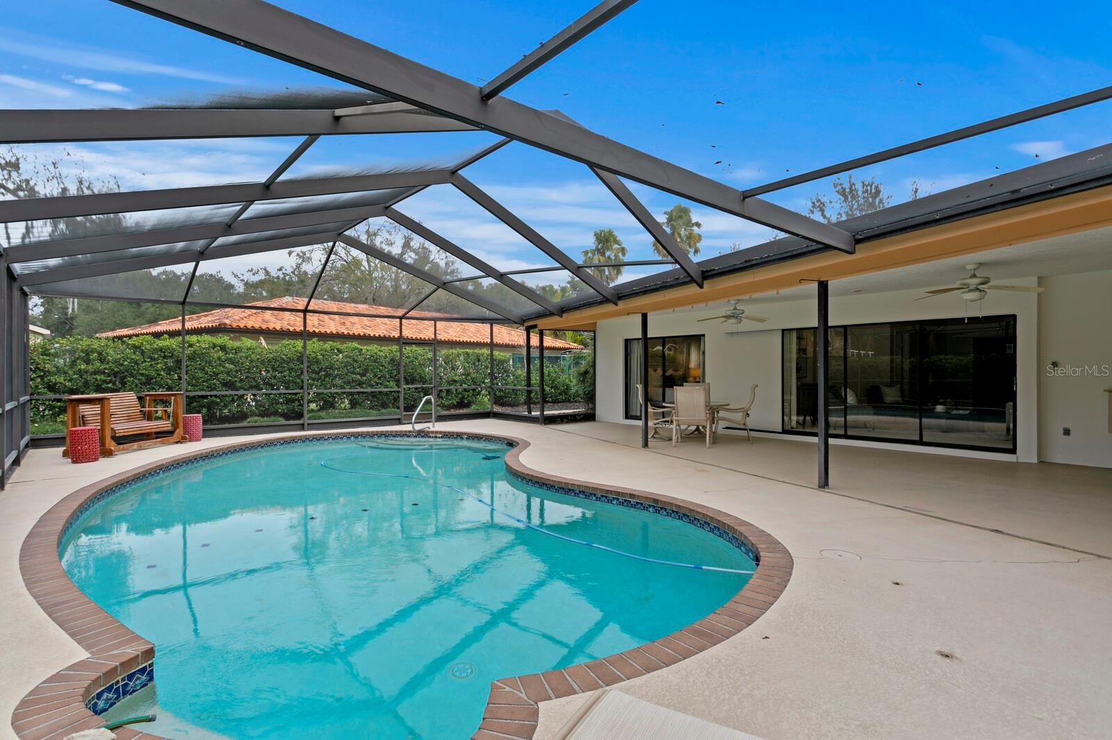 Image 42 of 50 For 713 Rob Roy Place