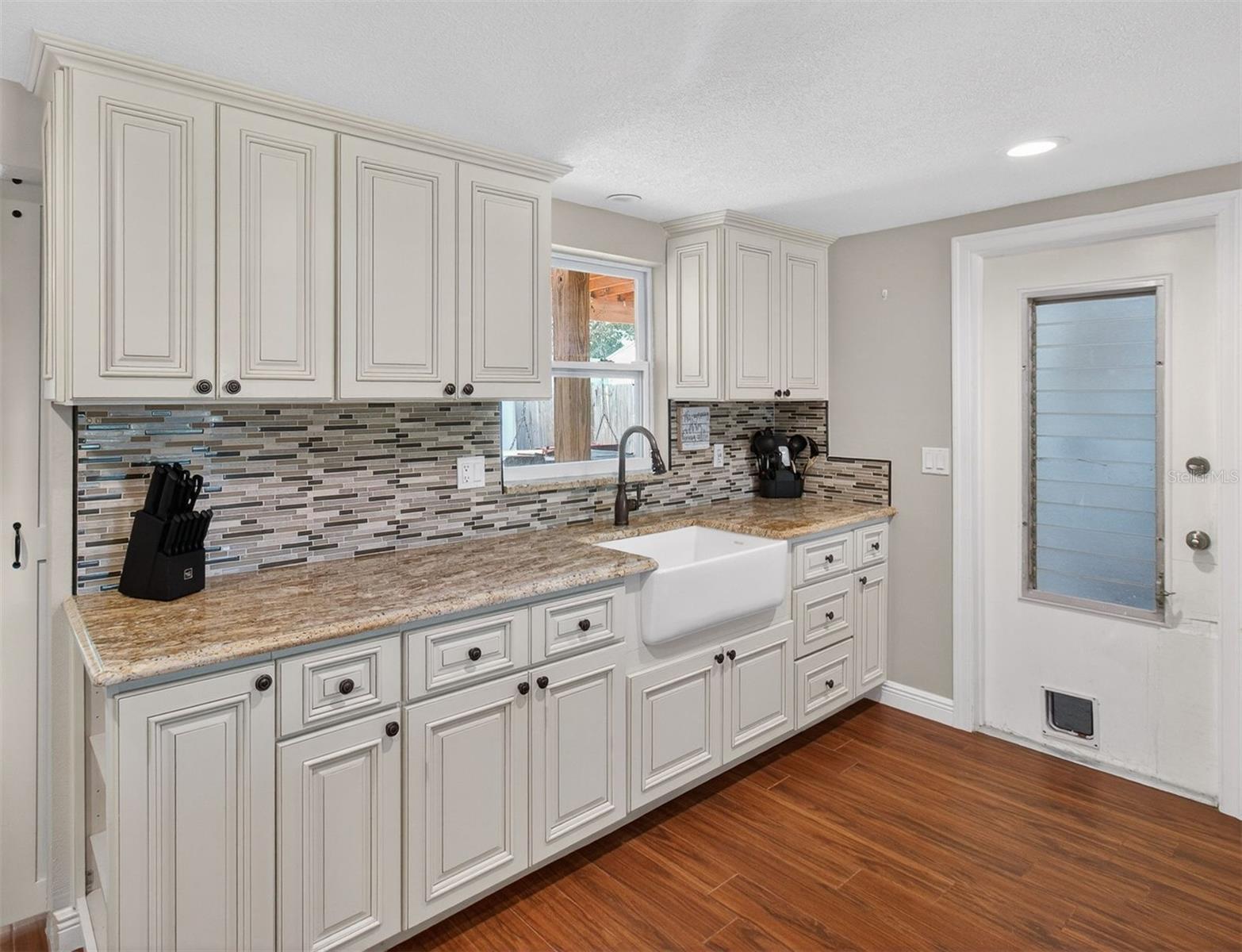 Image 6 of 36 For 5134 Reseda Drive