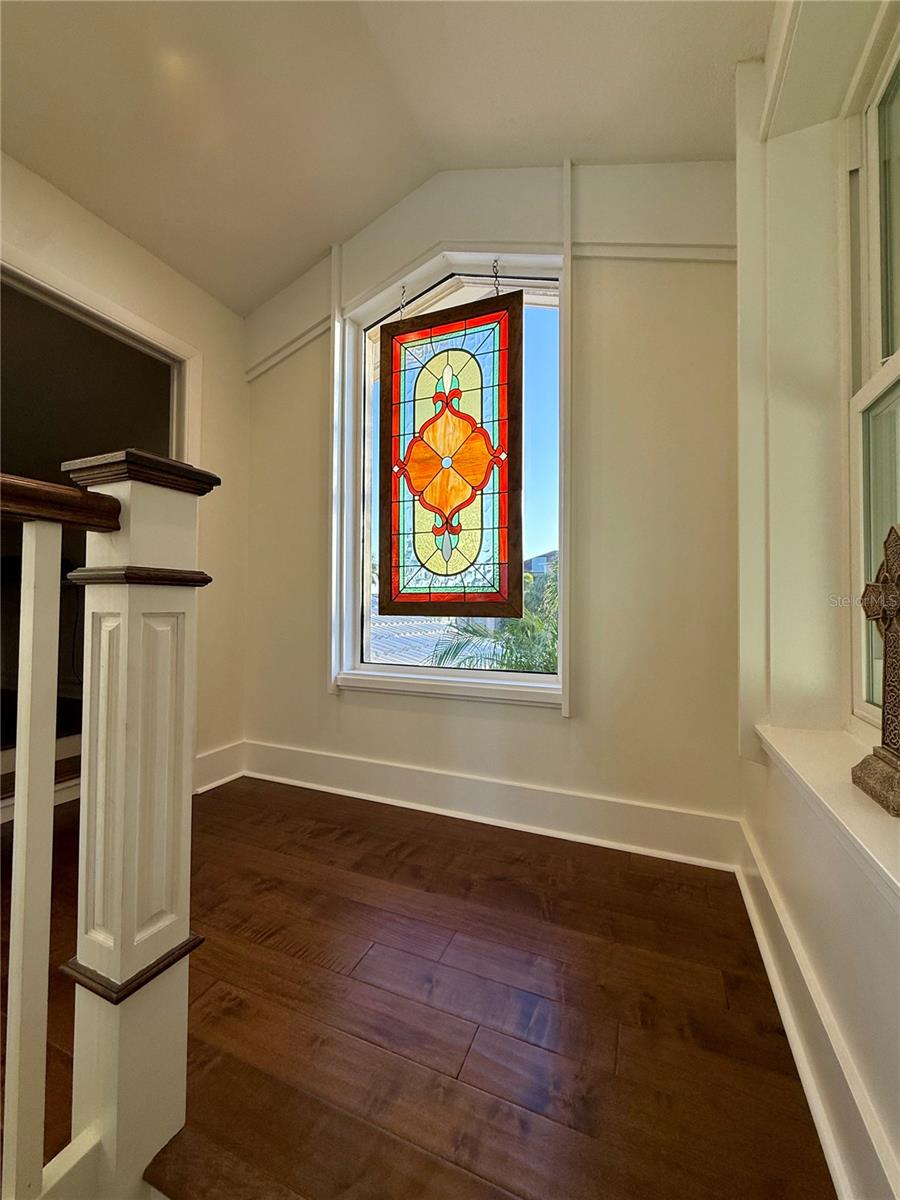 Listing photo id 69 for 812 Island Way