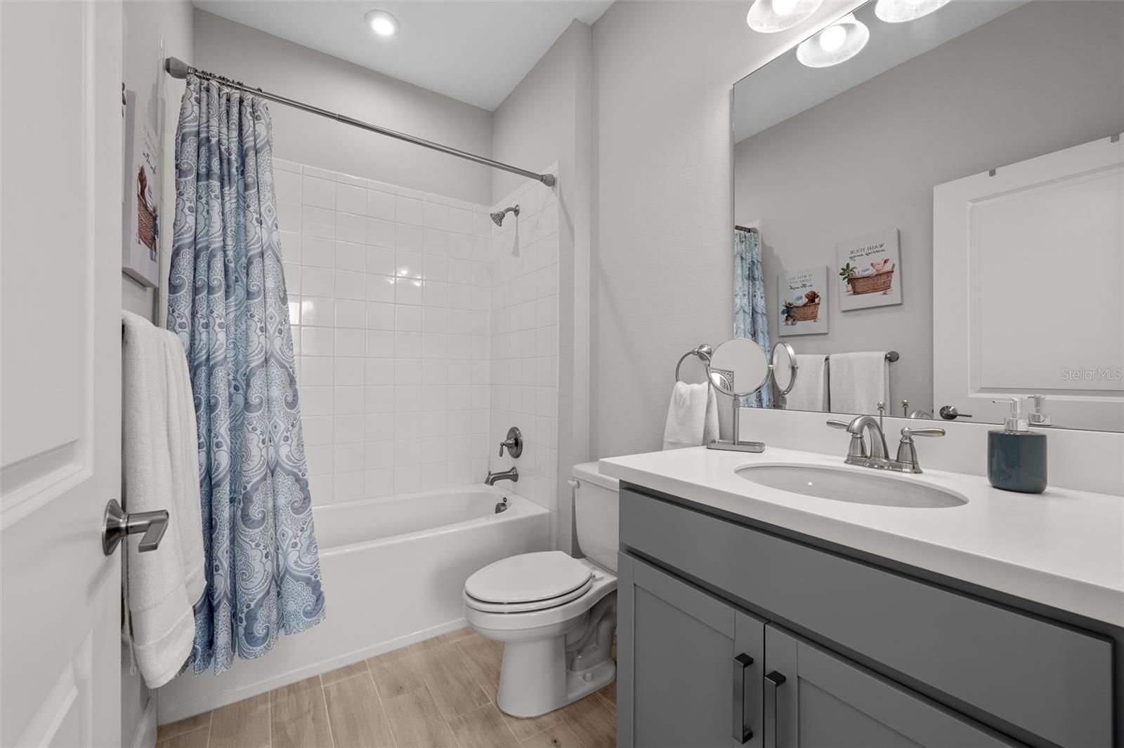 Image 19 of 30 For 5418 Rushmere Court