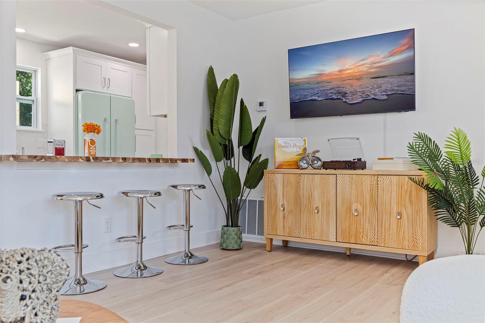 Listing photo id 6 for 1579 Bayshore Boulevard