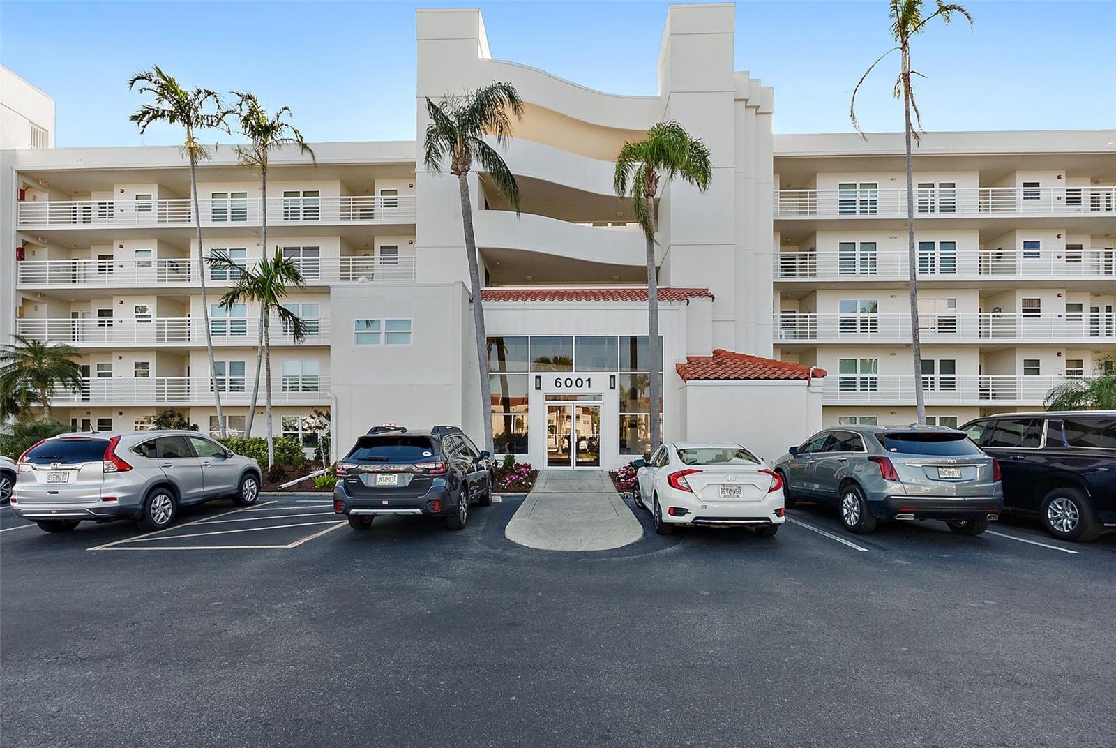 Image 3 of 44 For 6001 Bahia Del Mar Circle 429