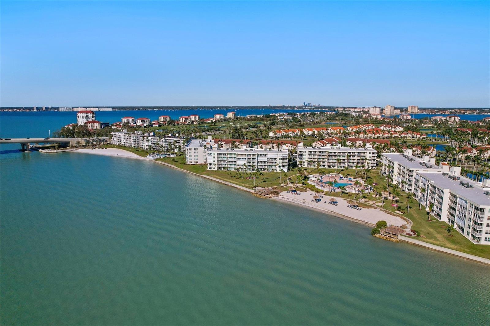 Image 37 of 44 For 6001 Bahia Del Mar Circle 429