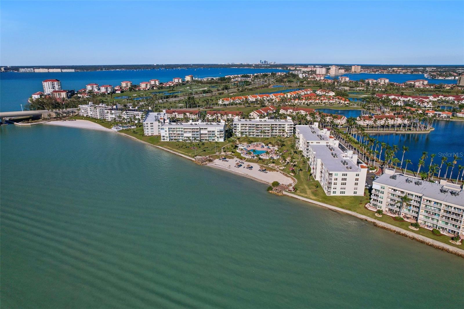 Image 38 of 44 For 6001 Bahia Del Mar Circle 429