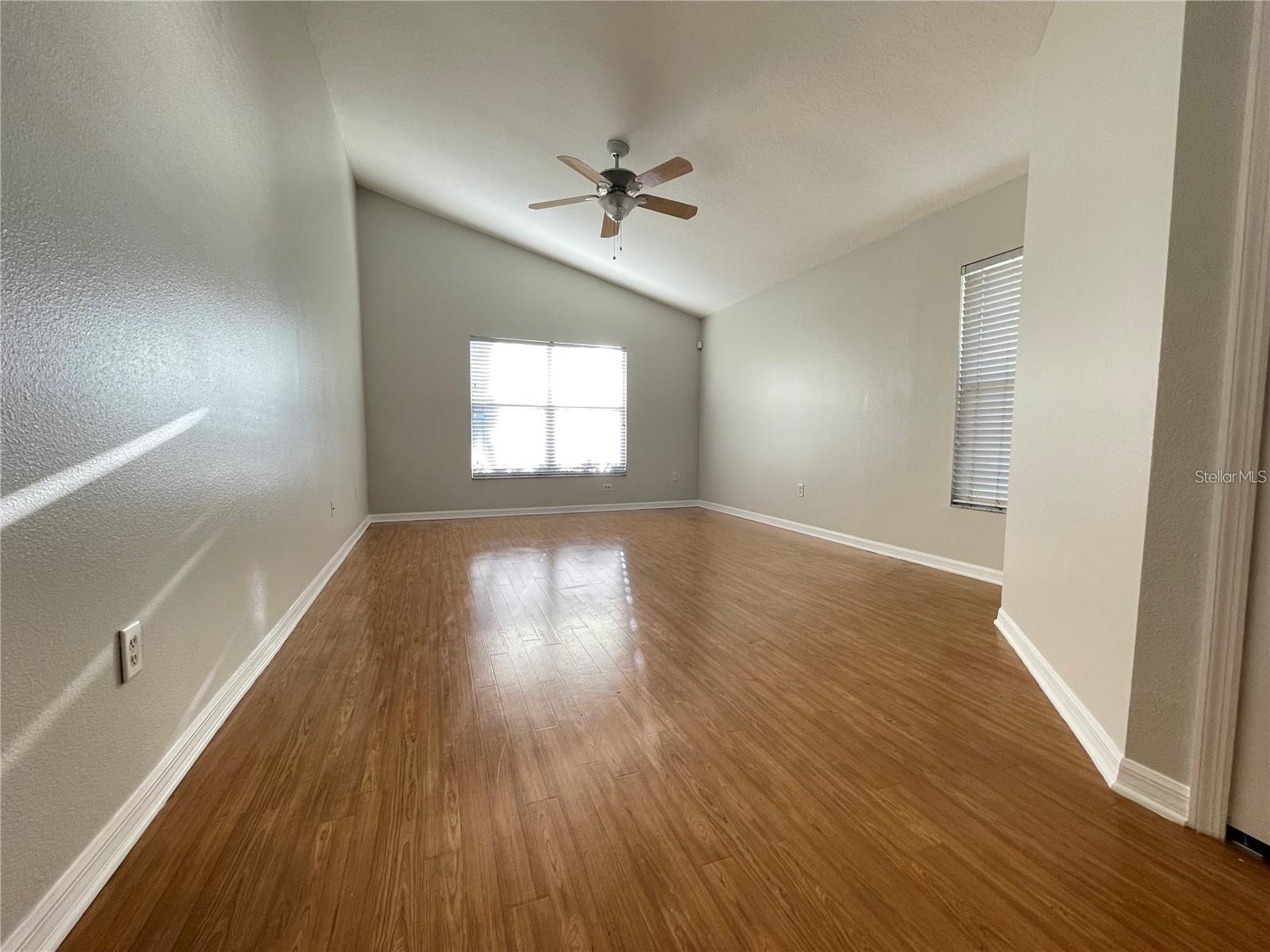 Image 26 of 39 For 10205 Quails Landing Avenue