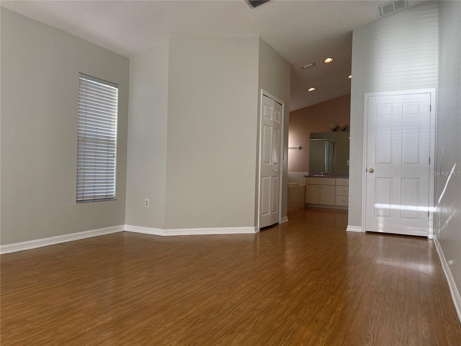 Image 29 of 39 For 10205 Quails Landing Avenue