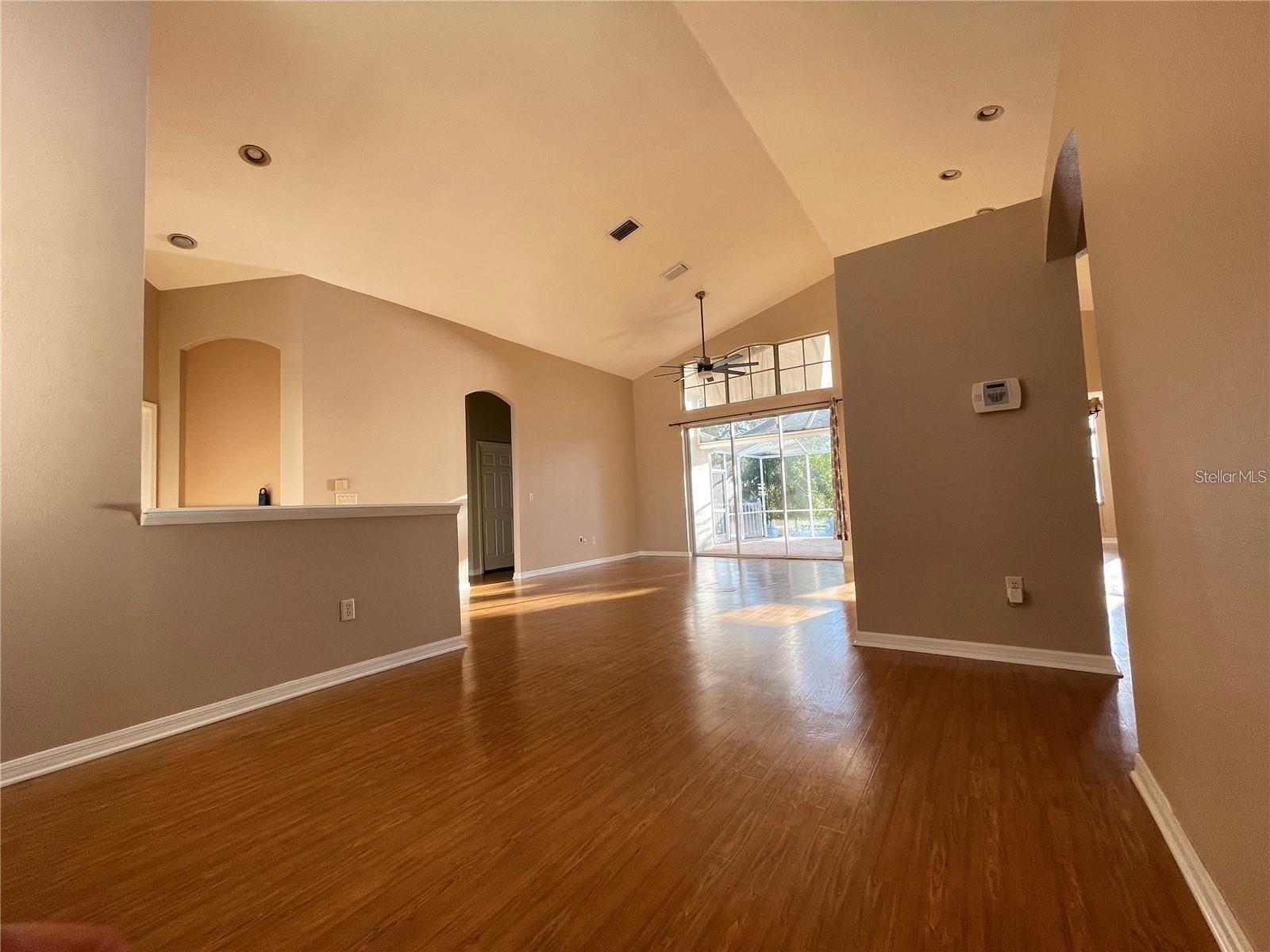 Image 6 of 39 For 10205 Quails Landing Avenue