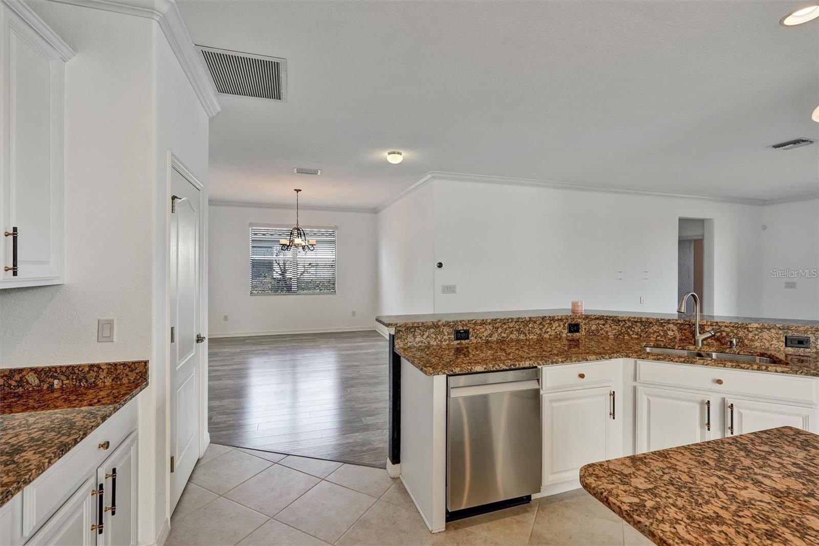 Image 13 of 33 For 227 Heritage Preserve Run