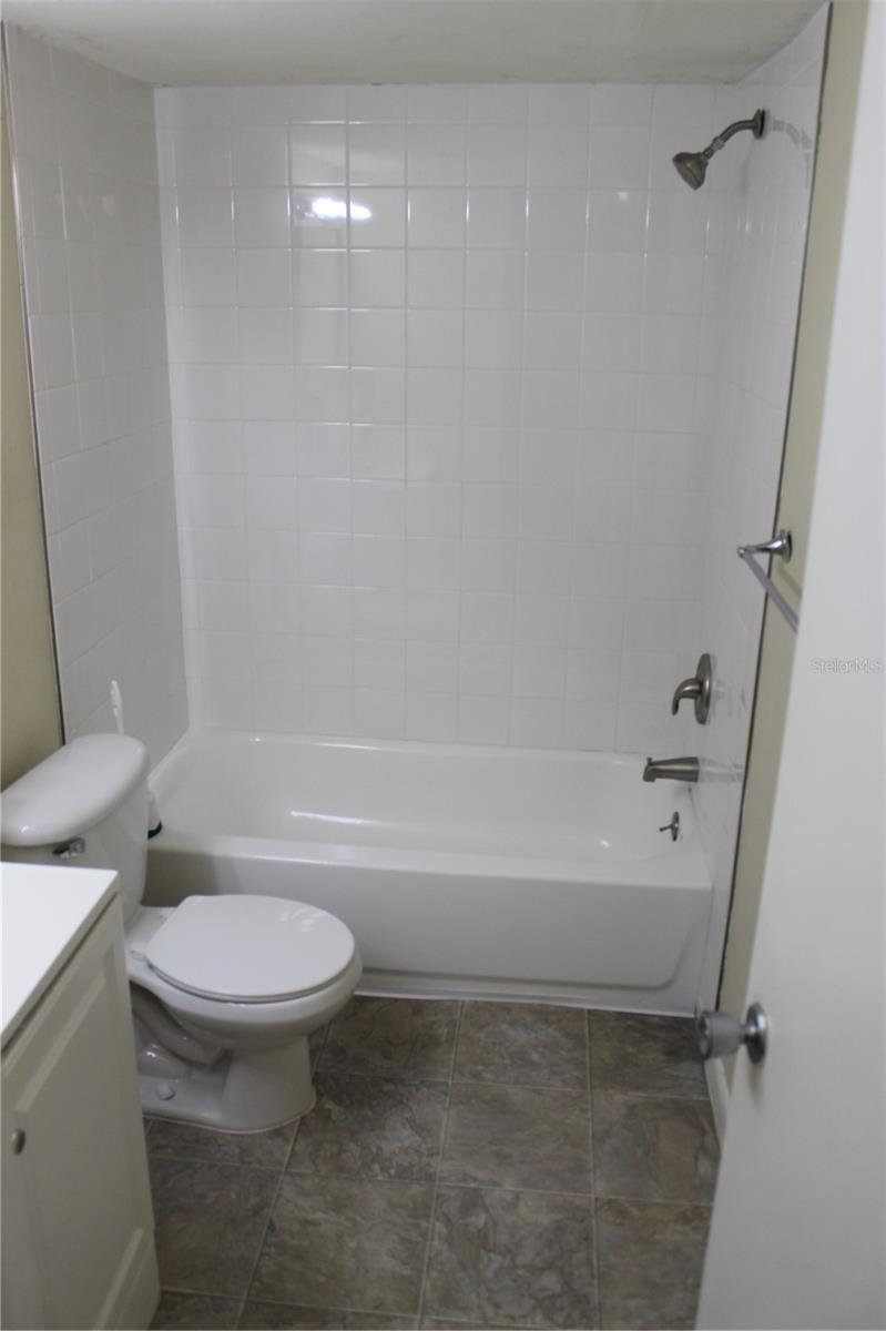 Image 10 of 18 For 6306 Newtown Circle 6b4