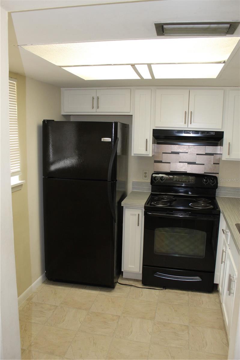 Image 5 of 18 For 6306 Newtown Circle 6b4