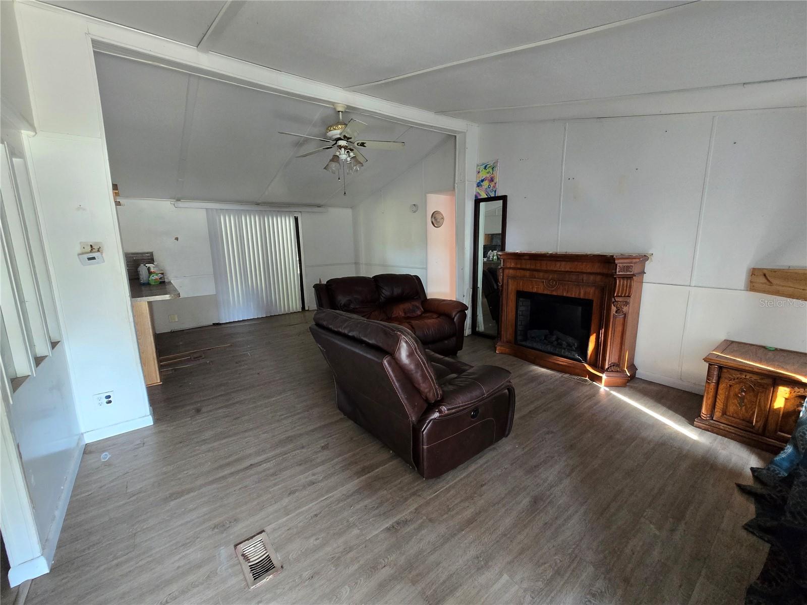 Image 4 of 12 For 3620 Vicki Drive