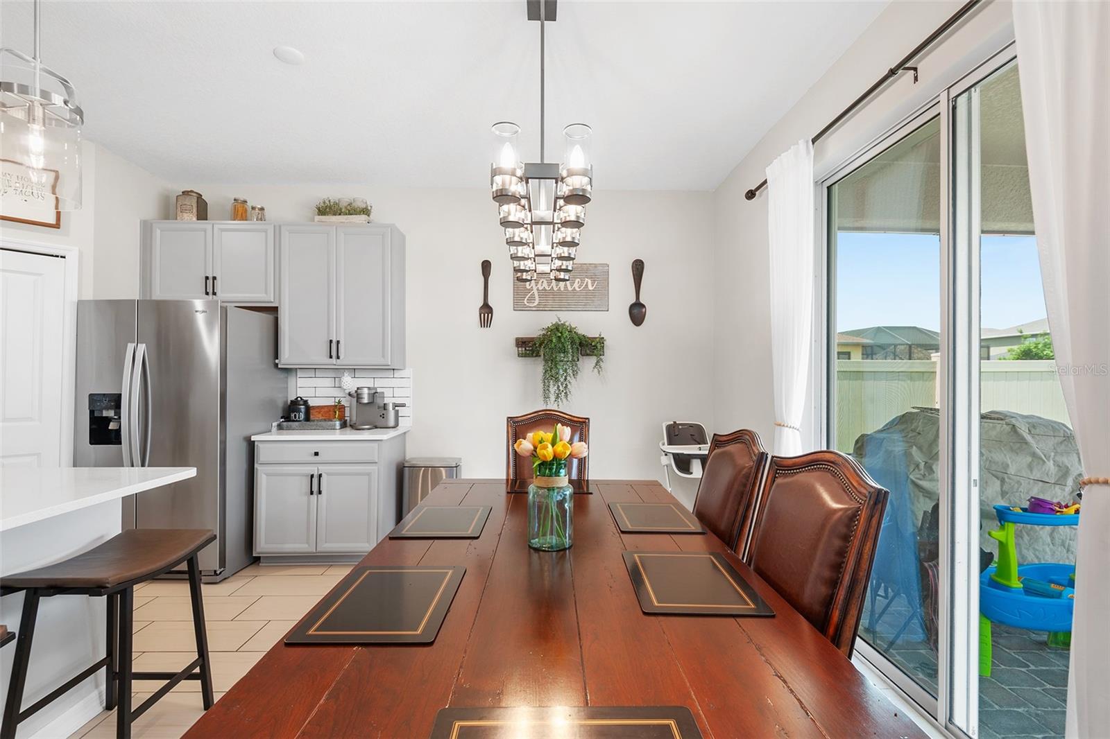 Image 19 of 49 For 9906 Colorado Place