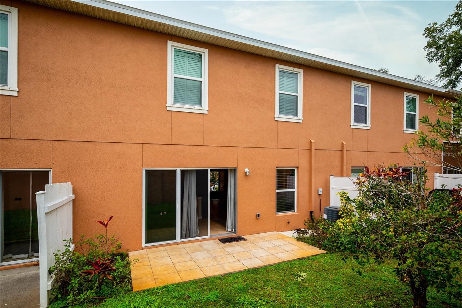 Image 32 of 37 For 1875 Sommarie Way