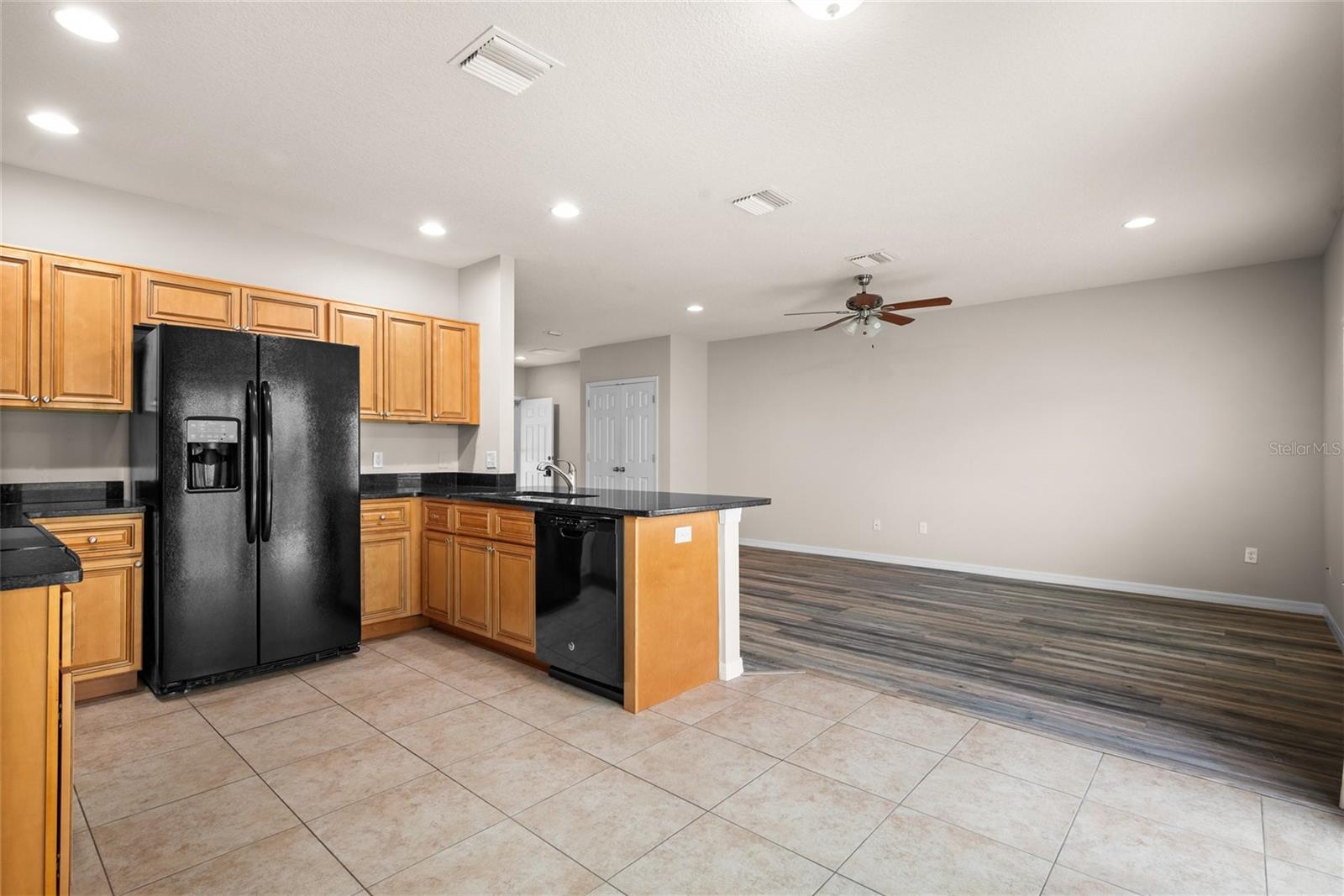 Image 9 of 37 For 1875 Sommarie Way