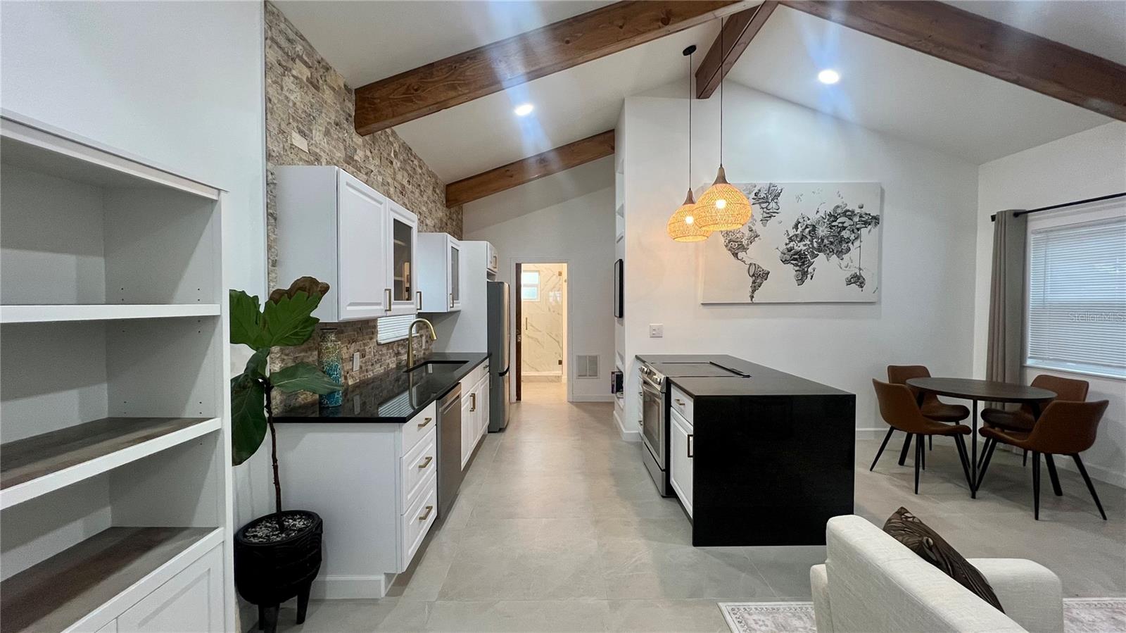 Image 2 of 17 For 1230 1-2 Essex Drive N