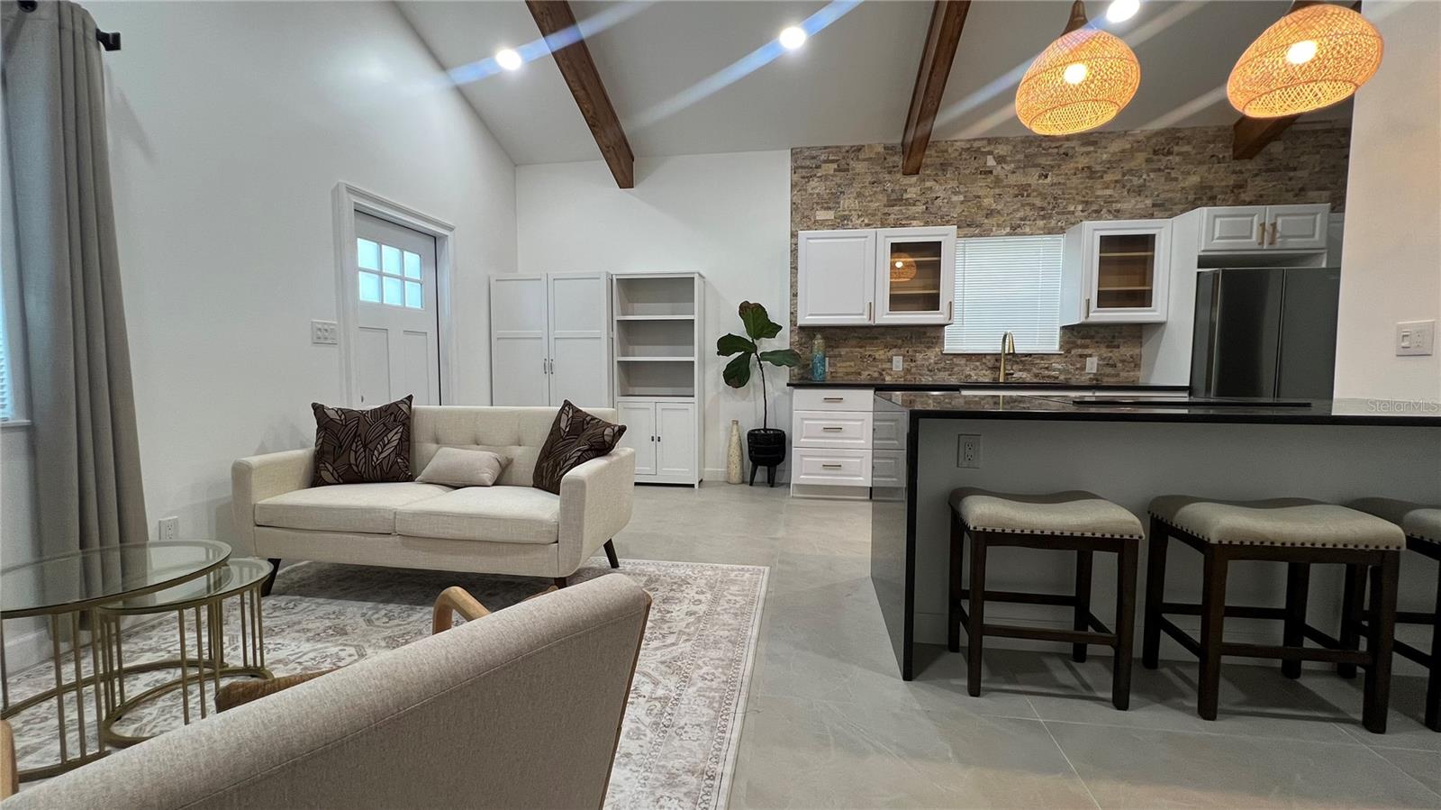 Image 8 of 17 For 1230 1-2 Essex Drive N