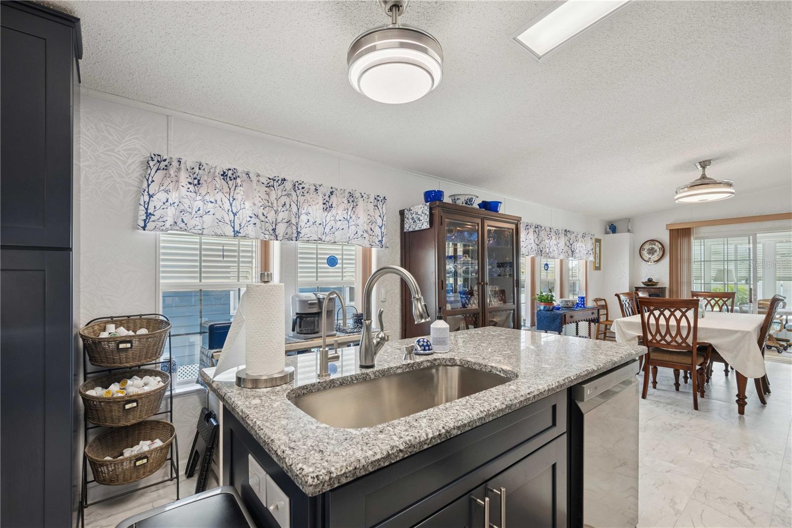 Image 11 of 78 For 5646 Cheyenne Street