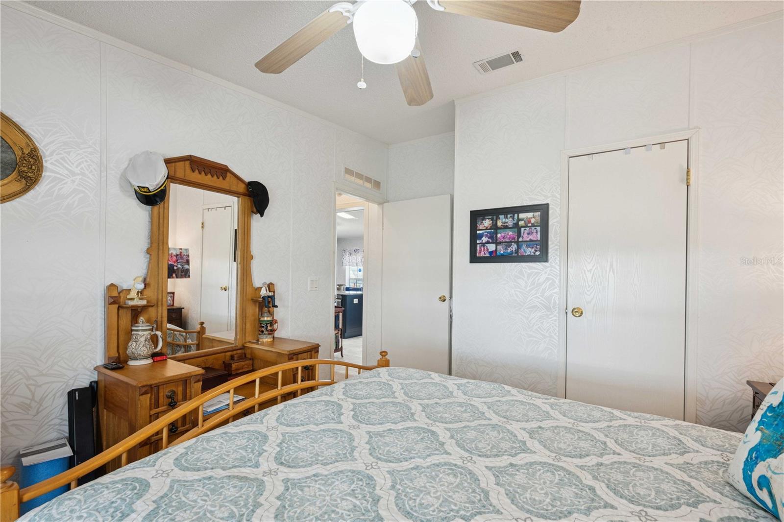 Image 31 of 78 For 5646 Cheyenne Street